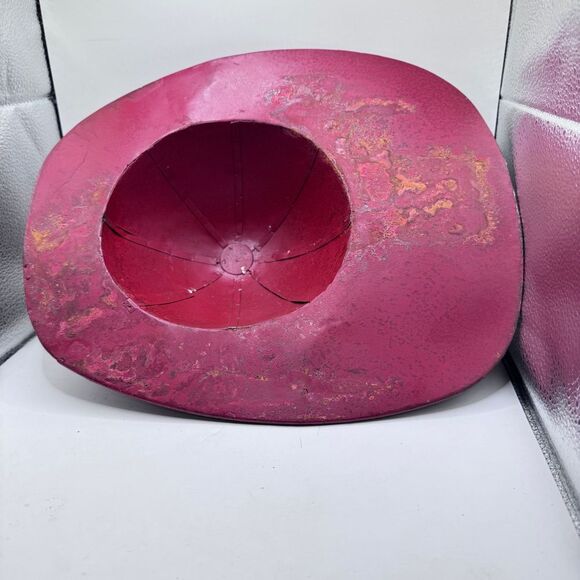 Vintage metal fire chiefs hat decor red - Picture 4 of 9